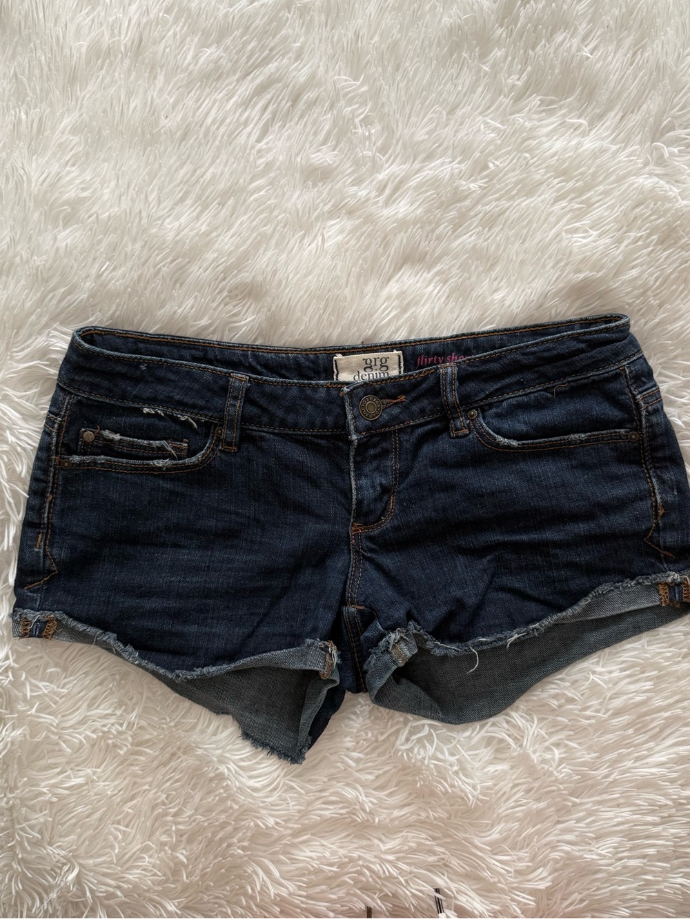 Vintage Garage mini short